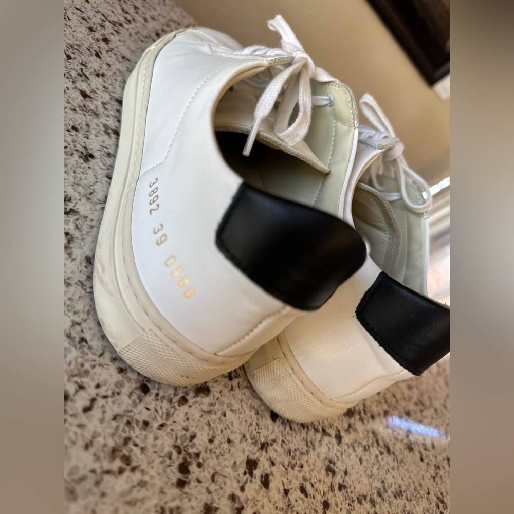 Retro Low Top Sneaker WOMAN BY COMMON PROJECTS Achilles Leather Sneakers